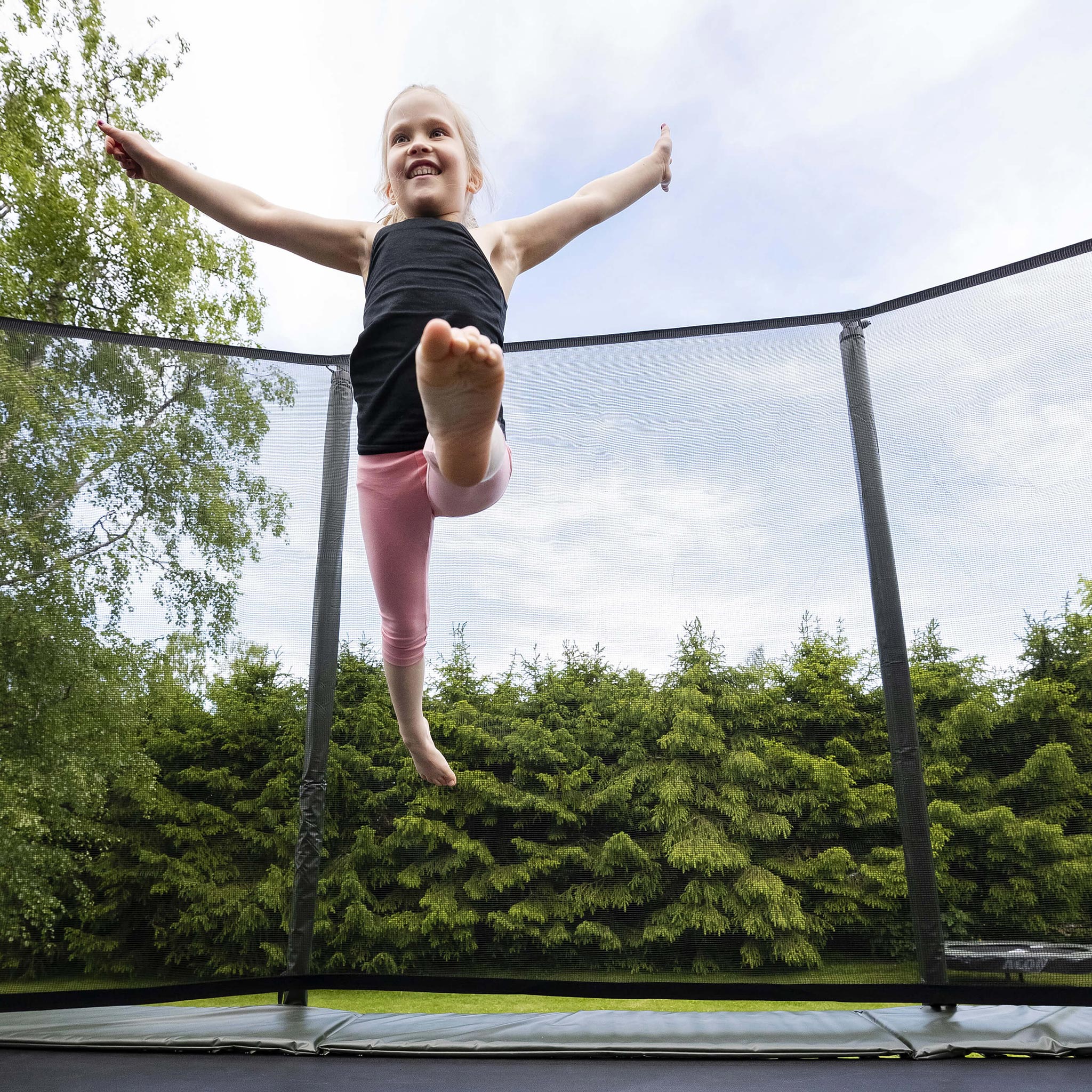 Acon 13 HD Rechteckiges Trampolin mit Netz und Leiter - Image 4