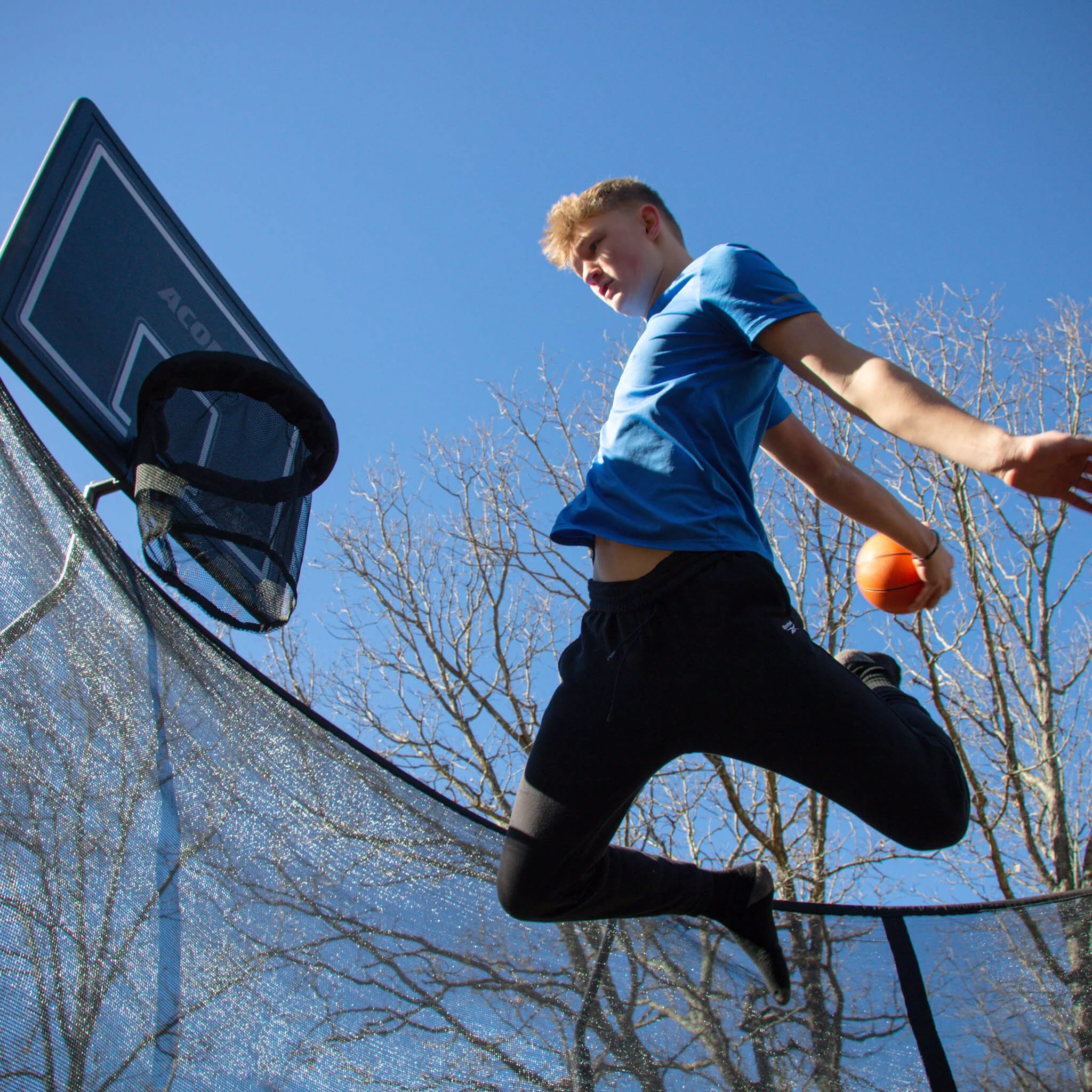 ACON Air 4,3 m Rundes Trampolin mit Premium-Netz und Leiter, schwarz - Image 4