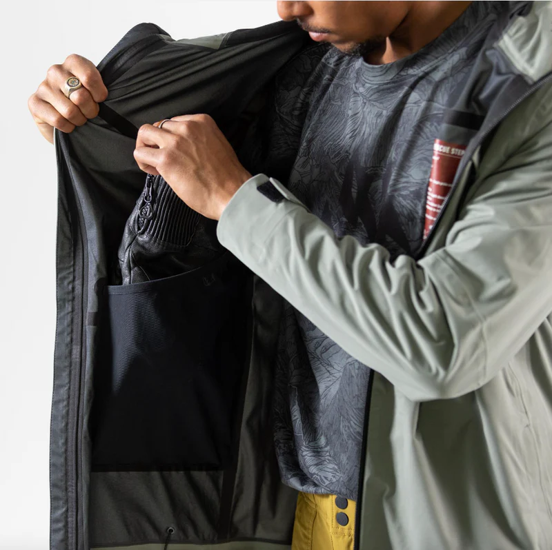 Jones Jacket Peak Bagger Black - Image 11