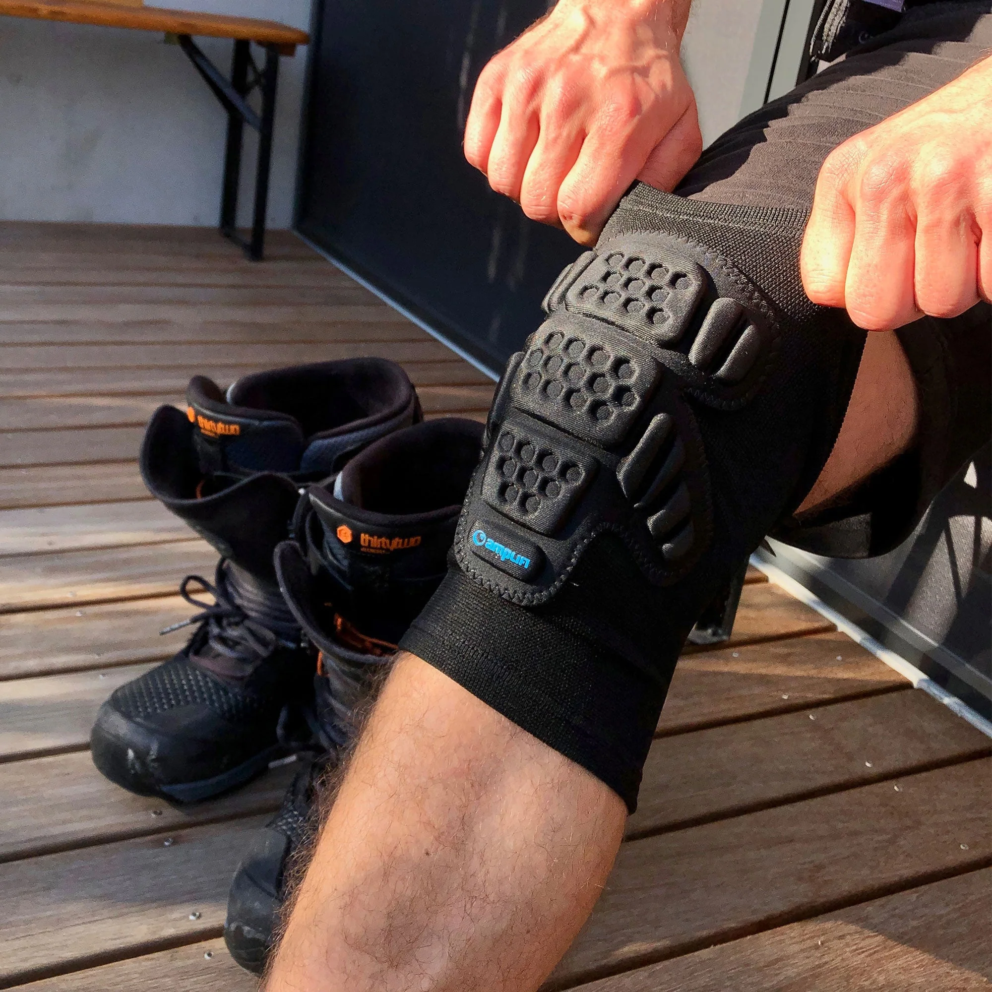 AMPLIFI Knee Sleeve - Image 4