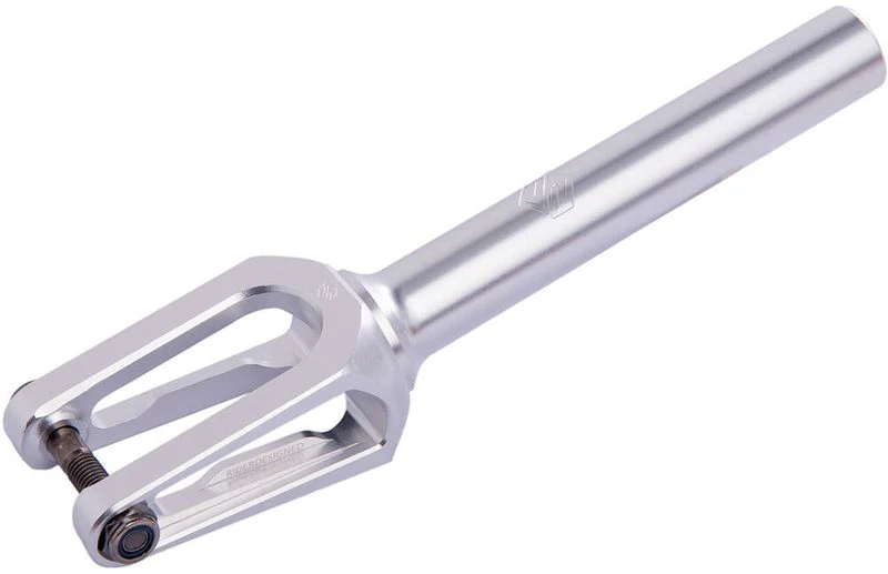 Striker IHC Fork Lux silver